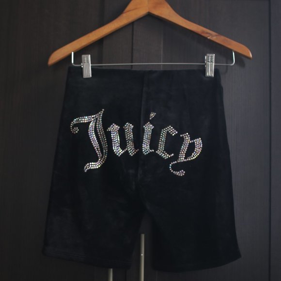 NWT Embellished Back Black Velour Juicy Couture Biker Short. - Picture 4 of 13